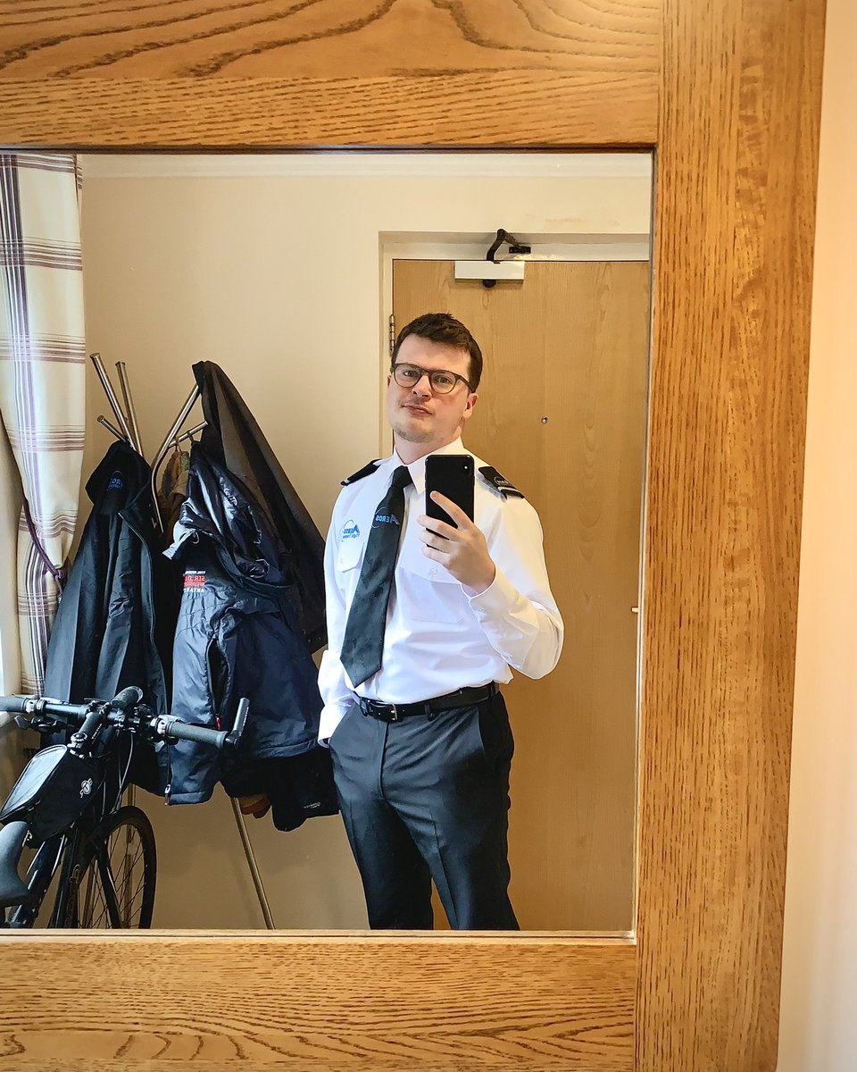 ___ASW___'s tweet image. Life update, after moving to Cheltenham a few weeks ago and getting covid (on my 30th) with some maintenance delays too, I started with @FlyAeros

Looking forward to getting on with this chapter to hopefully get flying for work soon enough!

Featuring a rare selfie for once.