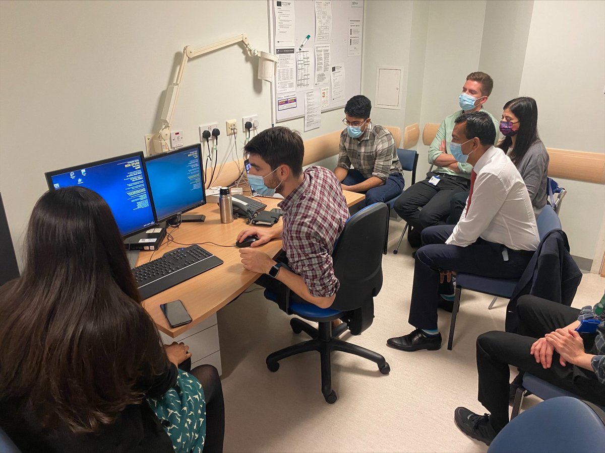 Each week our consultant ophthalmologists, junior doctors, and orthoptists in the strabismus and paediatric teams across our sites get together. They meet to talk about surgical cases of varying complexities with excellent teaching and support from experienced team members!