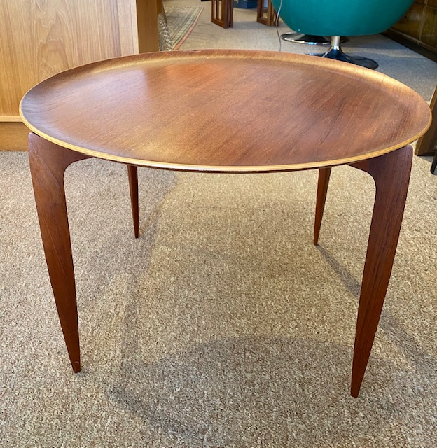 AtticTreasuresV's tweet photo. Summery vintage finds! βοΈ This weekend at @AtticTreasuresV
#vintagefurniture #buyandsell #midcenturymodern #MCM #antique #retro #interiordesign #vintagevancouver #vancouverfurniture #retrofind https://t.co/RDFUhyVl1M