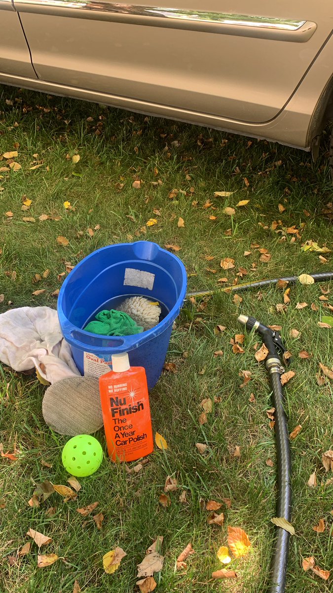 Livepickleball's tweet photo. Working on my “core” @CorePickleball Mr. Miyagi style! #Pickleball #crosstrading #nufunish #corepickleball https://t.co/umPLb9GJvk