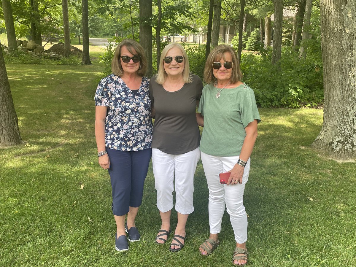 Visiting with my sisters on CANADA DAY!  Just enjoying our company!