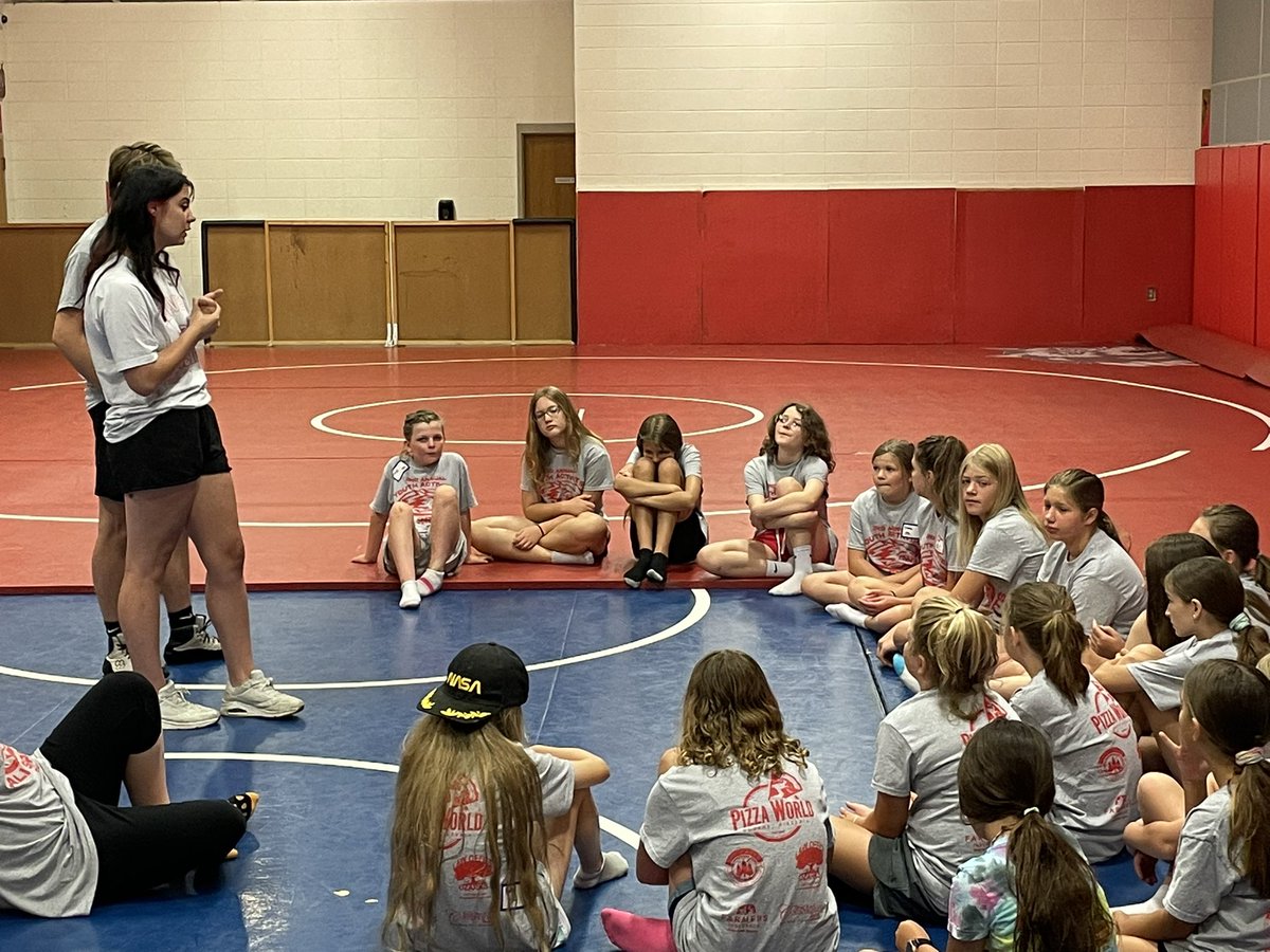 RSWolvesWrestling tweet media