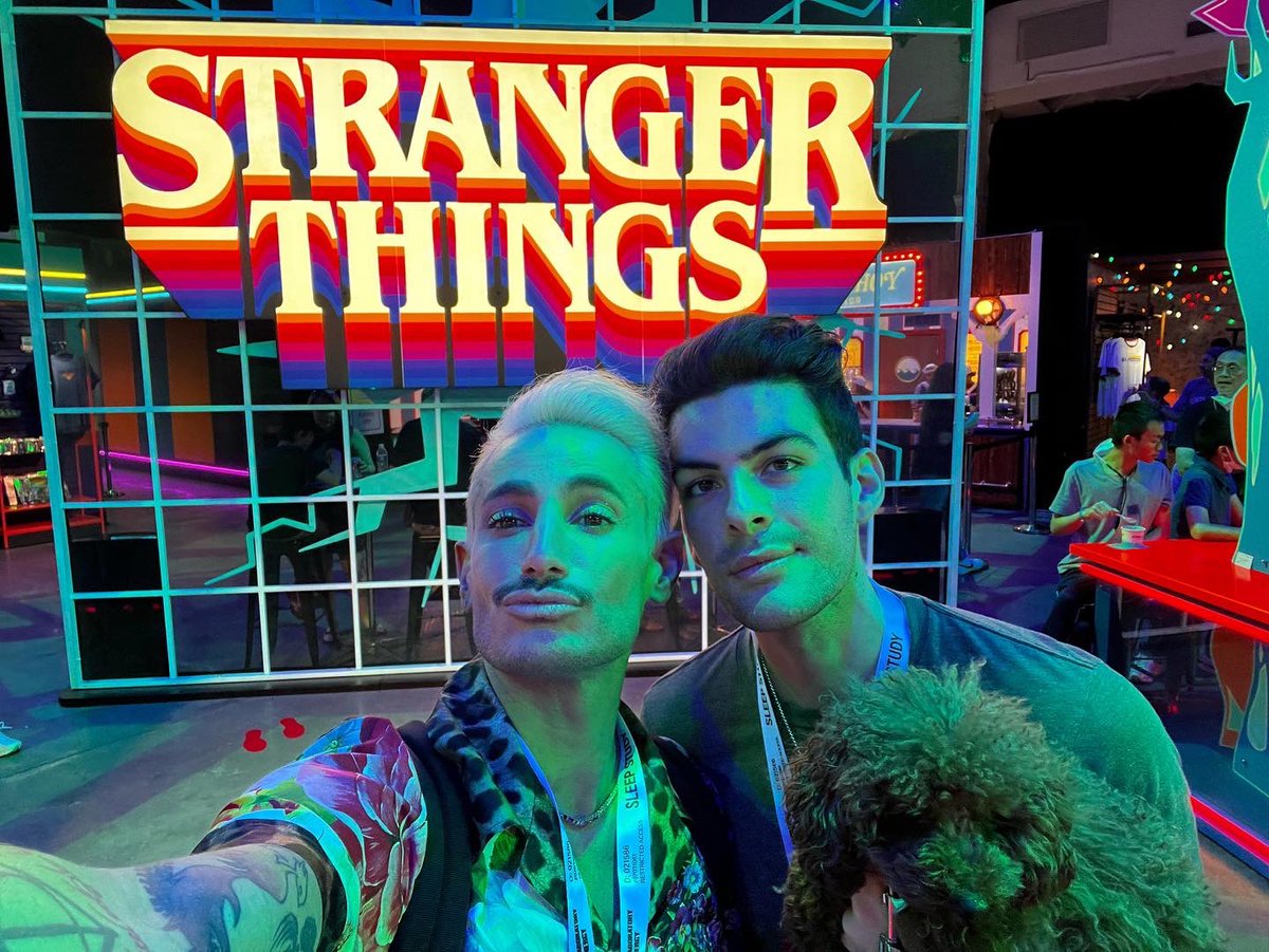 FrankieJGrande's tweet photo. Literally my FAVORITE show!!! We had such an incredible time at @Stranger_Things @netflix! Even Appa loved it 💖 

Can’t wait to watch the last two eps of Season 4 tonight 😁😁

#StrangerThings4 #StrangerThingsExperience https://t.co/uhwvYTpfri