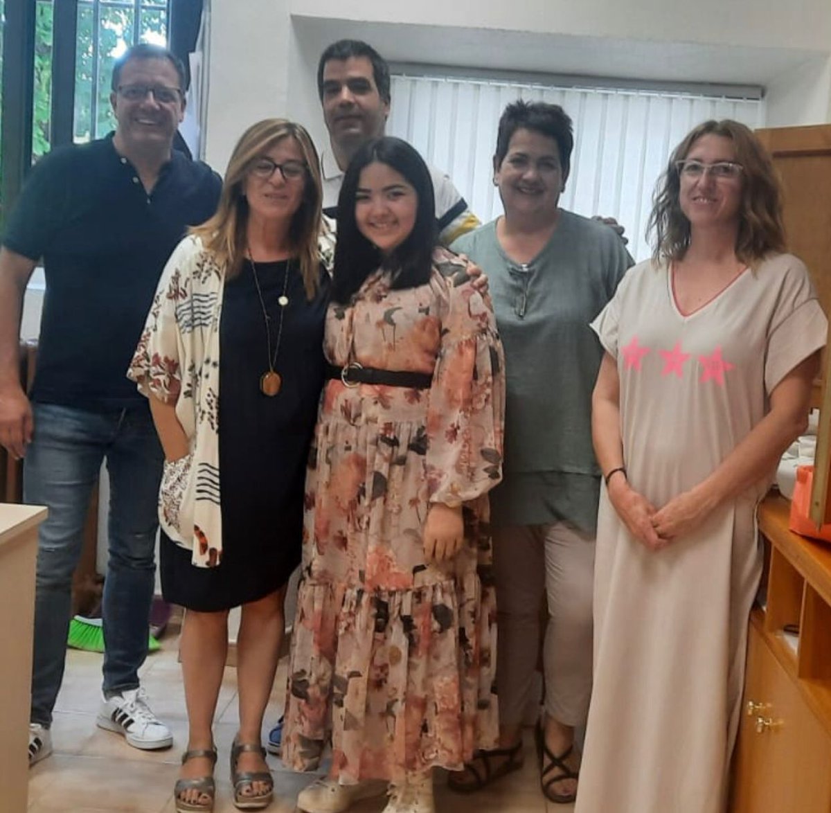 balandiersophie's tweet photo. Bravo à Imane Azahrai étudiante de BTS SAM qui achève son stage à l'école Escolapios de Tafalla avec ce message émouvant. Un grand merci à toute l'équipe pour l'accueil et l'accompagnement d'Imane.#Erasmus #lyceejarennes #escolapiosmasqueuncolegio https://t.co/UeLGvApa9v