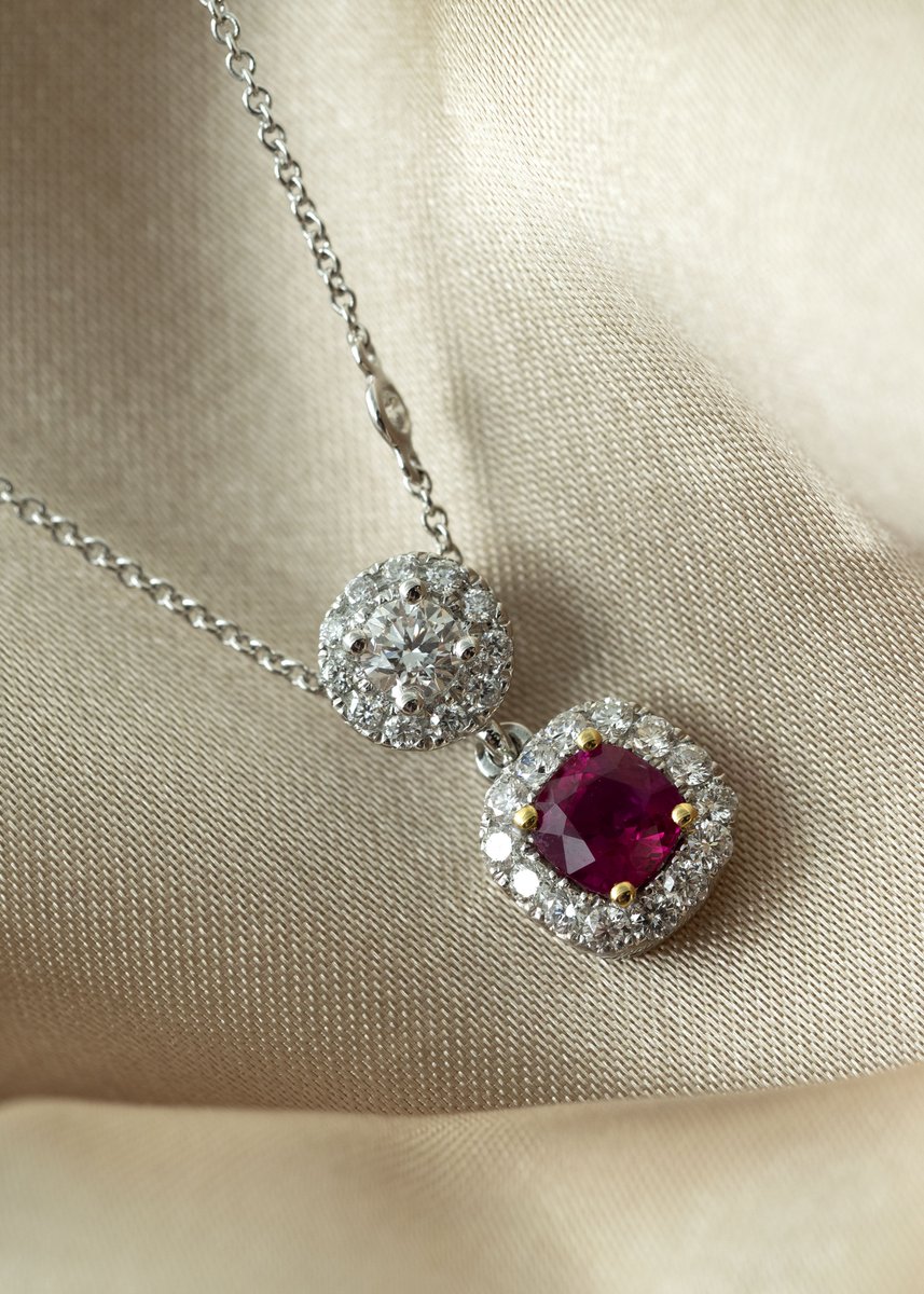 TheDiamondRoom's tweet photo. July is the time for outdoor fun despite the heat, so it's fitting that its birthstone is the blazing ruby!
#thediamondroom #yourloveyourstory #ruby #julybirthday
. https://t.co/sDkTtKjZFB