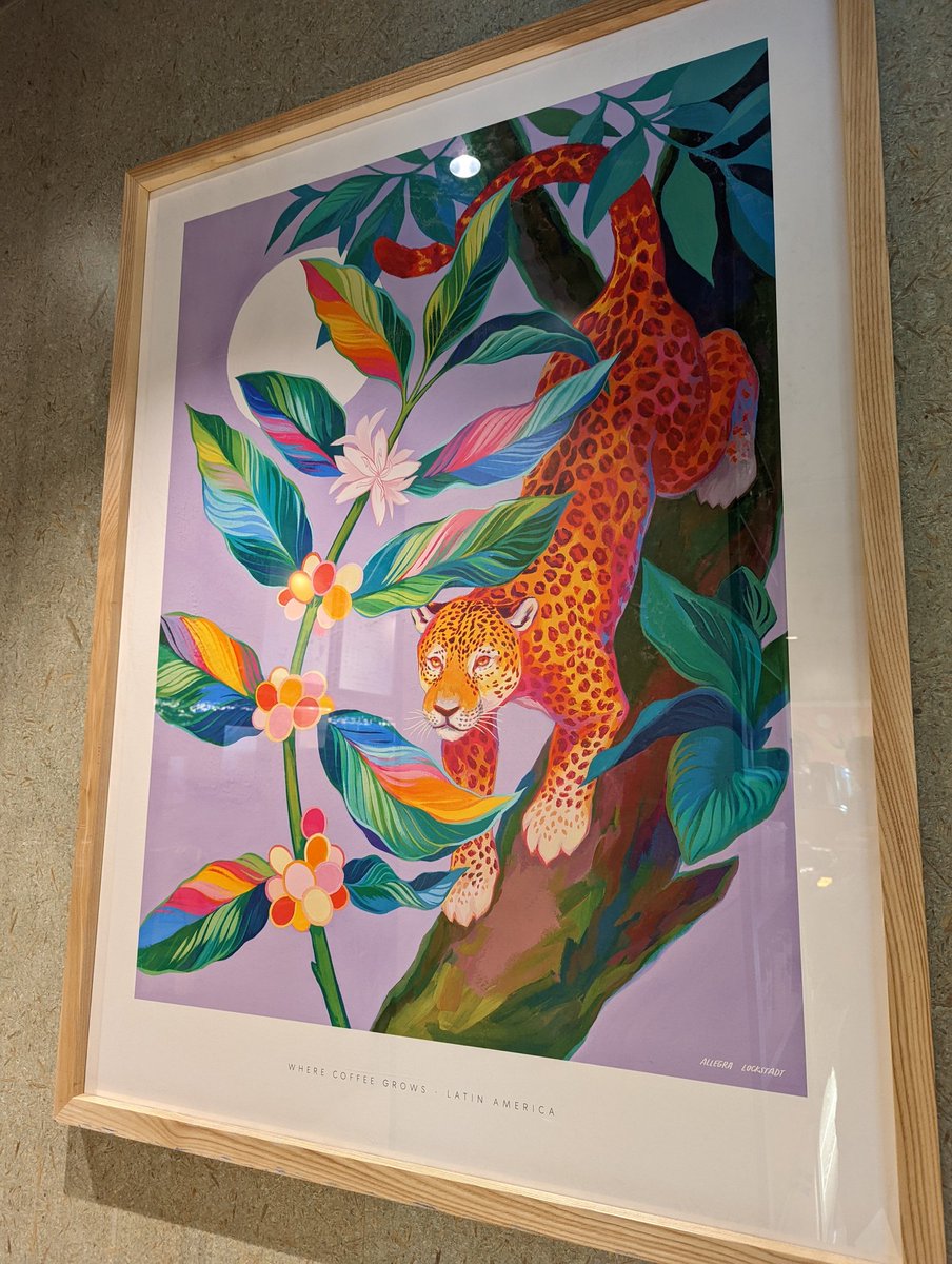 trekstar's tweet photo. Visited Starbucks Hoofddorp and fell in love with the artwork. Absolutely beautiful work by @alockstadt I want this work in my house. #starbucks https://t.co/q4sGfZLn2L