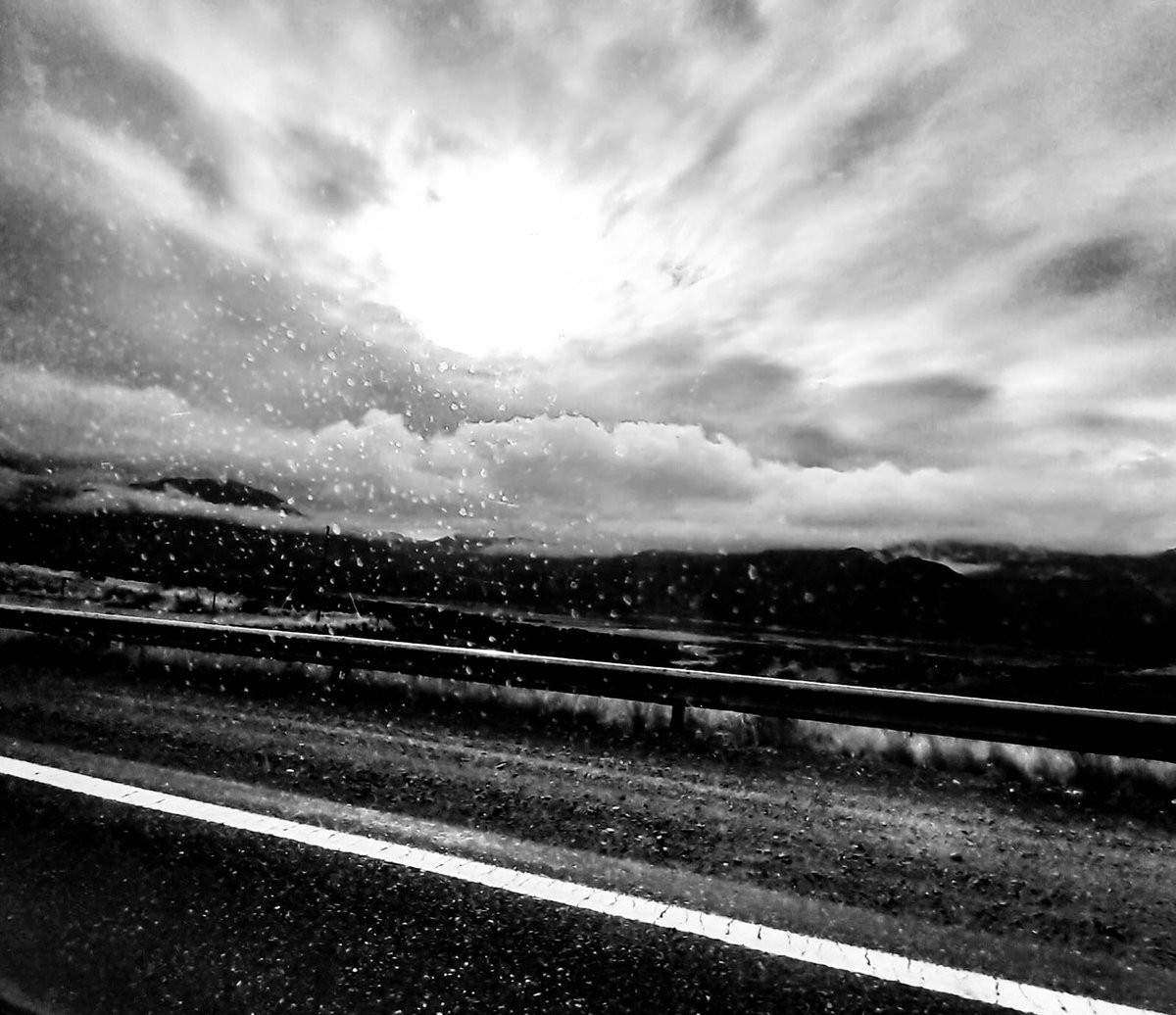 EscobarColy's tweet photo. #intesidad #foto #photo #blancoynegro #b/n https://t.co/iqkwb6neVW