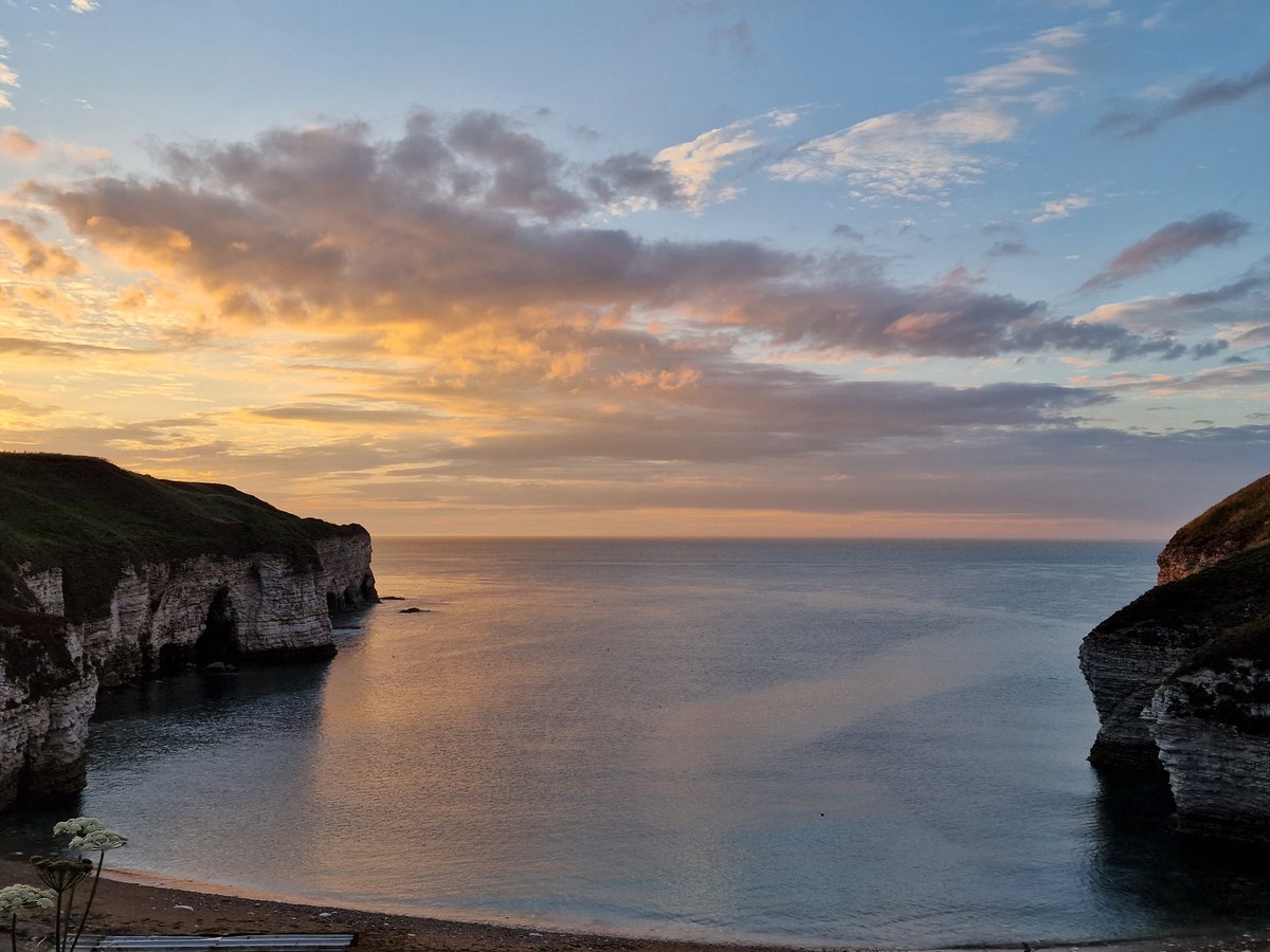 What a beautiful setting to be working at today - film location Medic work sometimes is just such a pleasure...... not sure it still will be though at 02:30, our expected wrap time....!!!