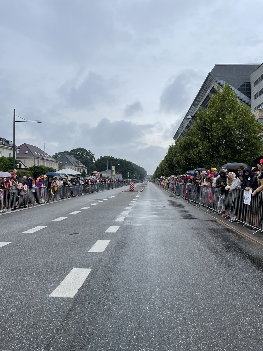 Esskhalid11's tweet photo. Tour de France #københaven2022 https://t.co/2vnJssHcAW