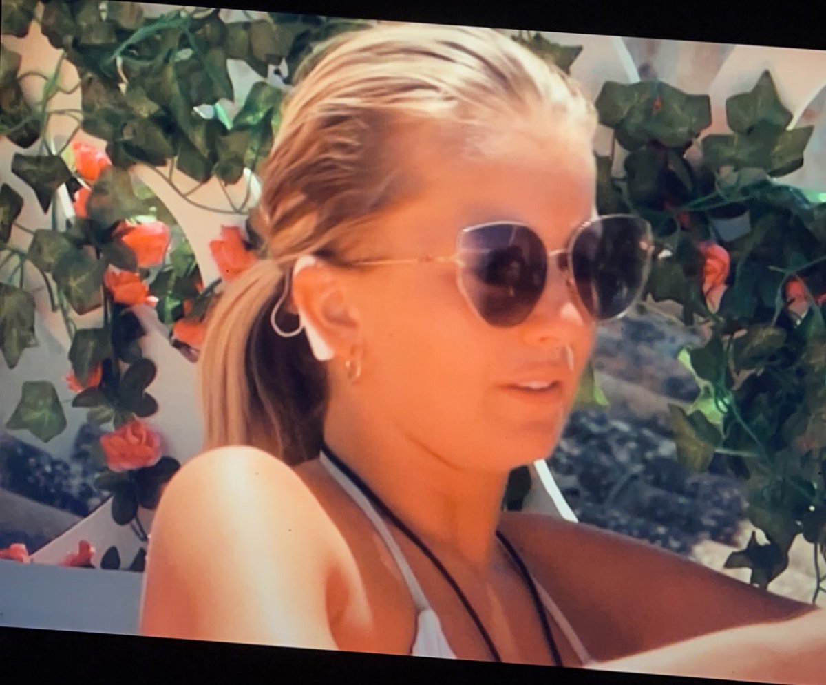 Abeg send this cry baby home #LoveIsland