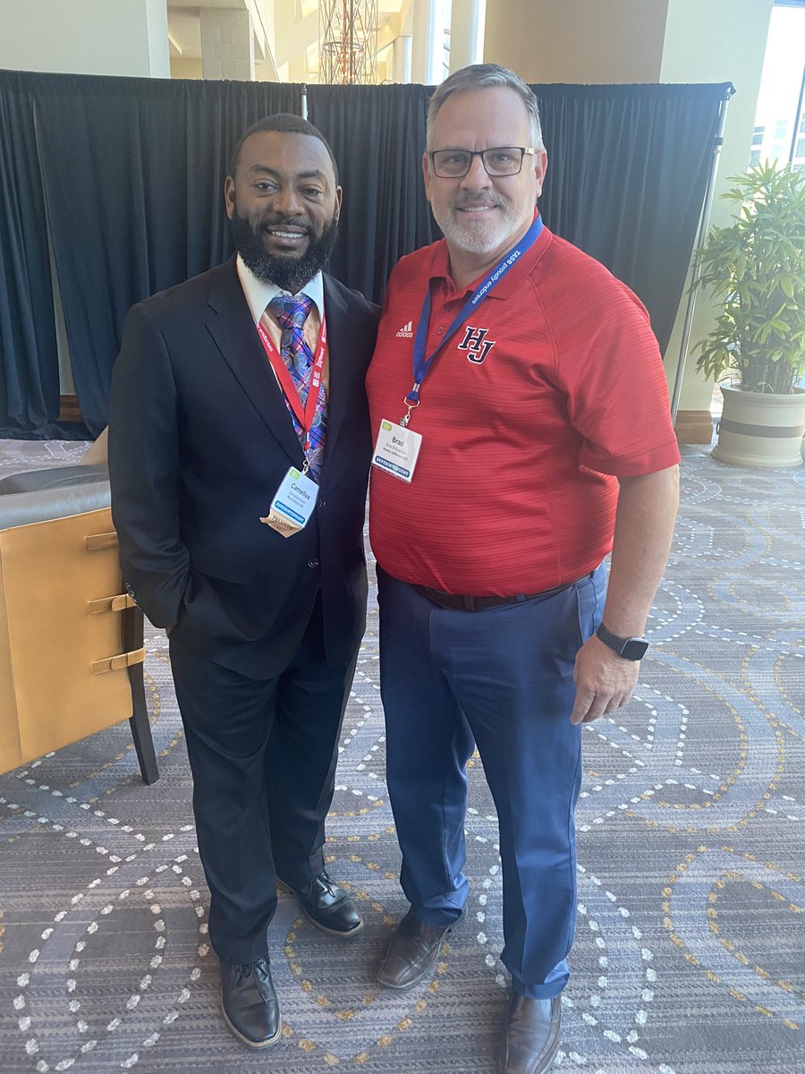 Dr. Carnelius D. Gilder tweet media