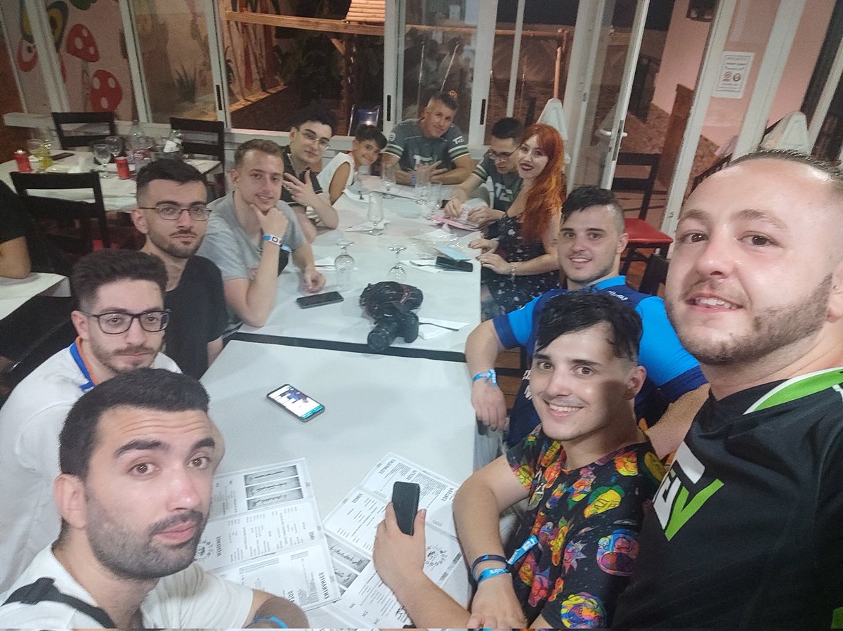 Se reúne la familia again 💚😈