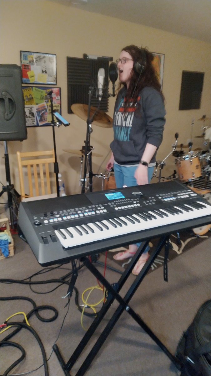 Jo putting the vocals on some new recordings for #PeludoBeach band