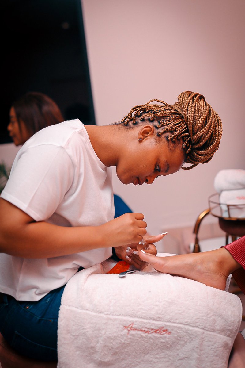 SlieSincadut's tweet photo. Food, drinks, massages and good vibes right here!😍🥹 what more could you ask for, this is indeed Royalty!🥺🫶🏾 @TanquerayZA #Unmistakablytanqueray 
#Hdj2020
#TanquerayRoyale https://t.co/VDf0GNqW1L