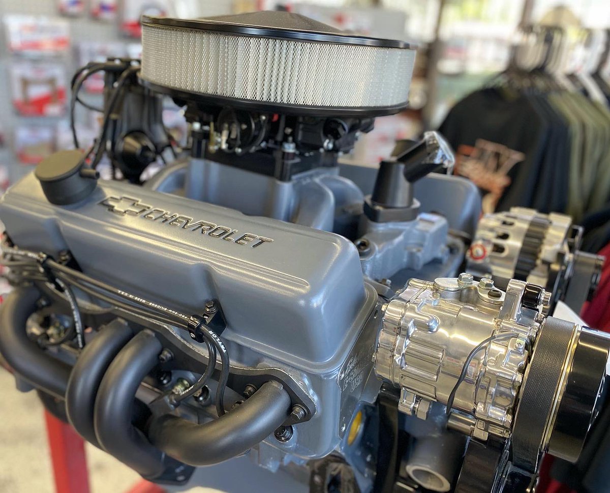 J & M Speed Center tweet media