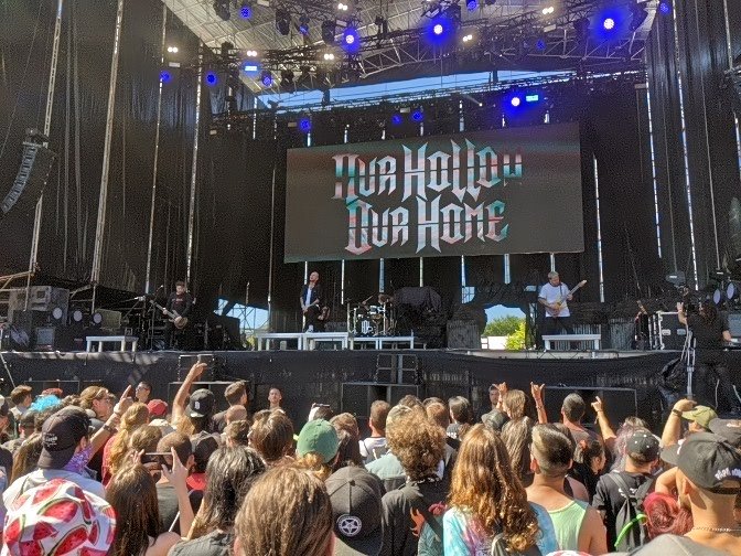 srcrujeiras's tweet photo. Years ago, we asked you to come to @ResurrectionESP and you guys delivered!!! thank you so much for this amazing show @OHOHofficialuk ! you rock!! 🤘🤘🤘 https://t.co/4byzVhMJ5q