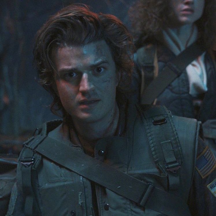thinkharrington's tweet photo. 🚨 STRANGER THINGS 4 SPOILER 🚨

AND ONCE AGAIN STEVE HARRINGTON SURVIVES ANOTHER SEASON 🫶🏻 #StrangerThings https://t.co/9MpAUgEgAz