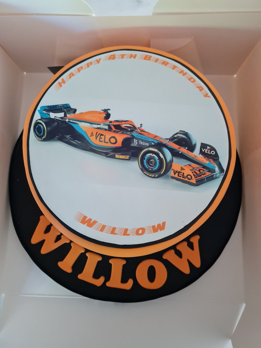 One happy 4 year old! She can't wait for race day! <a href="/McLarenF1/">McLaren Mastercard Formula 1 Team</a>  <a href="/danielricciardo/">Daniel Ricciardo</a> <a href="/LandoNorris/">Lando Norris</a>