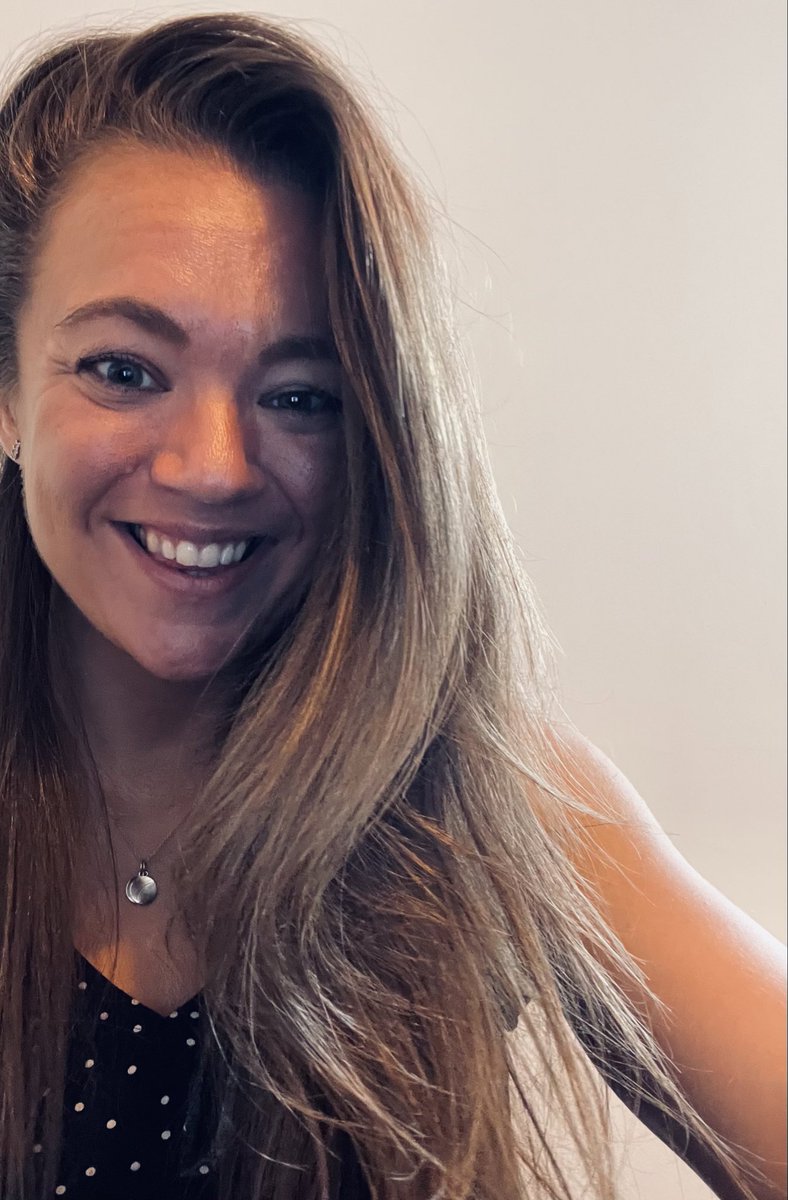 MsRMerry's tweet photo. What a week!😅
We’ve got that #FridayFeeling🙌
#FridayNetworking done✔️
#Saturday #TeeTime booked✔️
@onepeloton workout complete✔️
...& #Bubbles open🍾🤩🥂
#Happy #Weekend everyone!🥳
#Productivity #Insurance #Broker #BrokerLife #FridayFeels #FridayVibes
#BigHairDontCare😆 https://t.co/YTQ1idXC8G