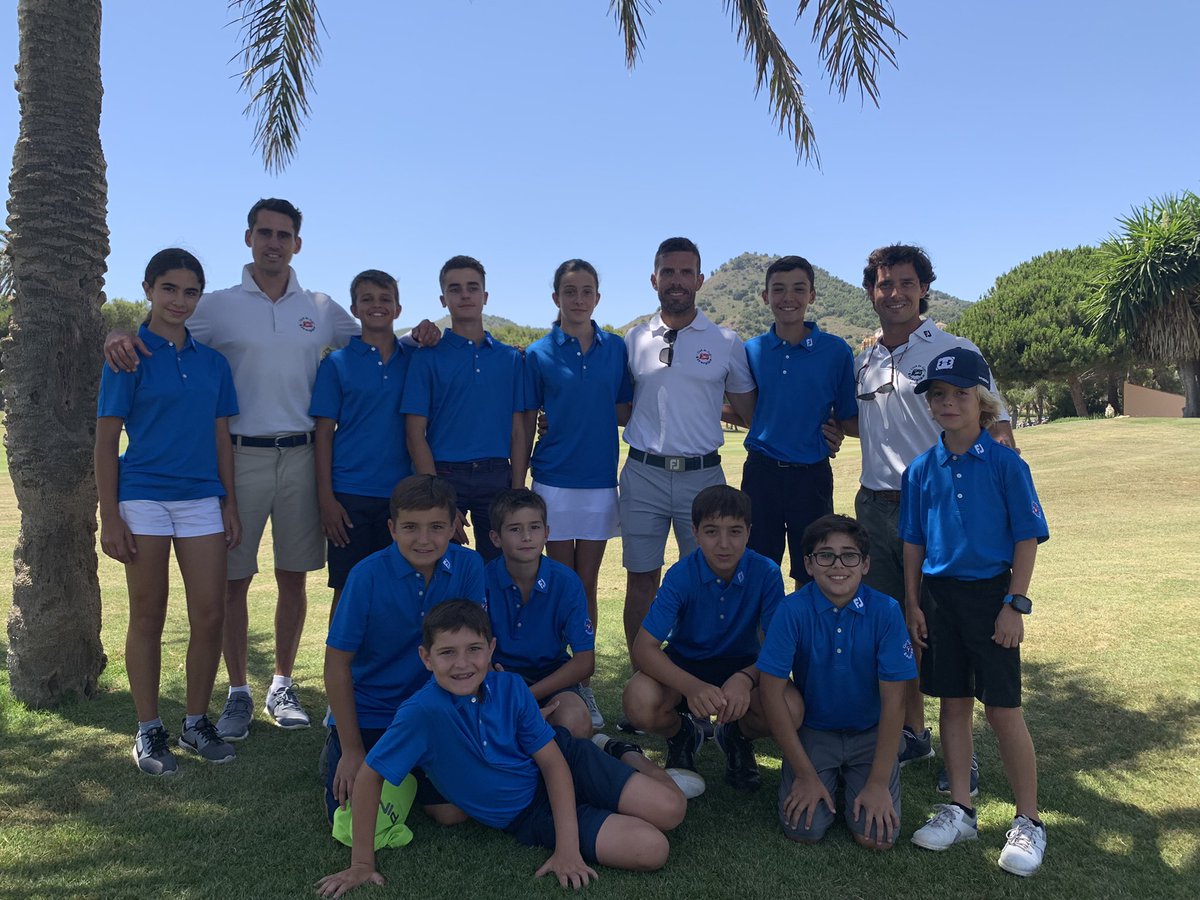Campeonato de 🇪🇸 juvenil.Gran trabajo de todos nuestros chavales, un tercer puesto para Patricia Bañon,Miguel Fuertes campeón de edad en infantiles y dos diplomas en benjamines para Martin Fuertes y Graci Ballesteros. Enhorabuena a todos, os lo dejasteis todo en el campo!!!!