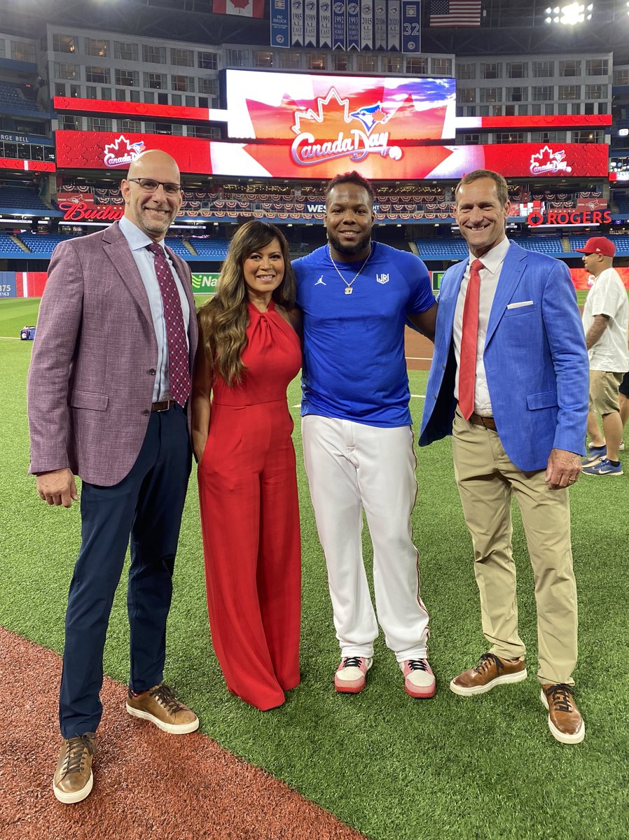 thehazelmae's tweet photo. Just four Canadians on #CanadaDay 🇨🇦

Join us for a big celebration here at Rogers Centre on #Sportsnet 2p ET

@DShulman_ESPN (Toronto, Ontario)
Me (Toronto, Ontario)
@27vladdyjr (Montreal / DR) @SiddallJoe (Windsor, Ontario) https://t.co/g2nXvLRTtT