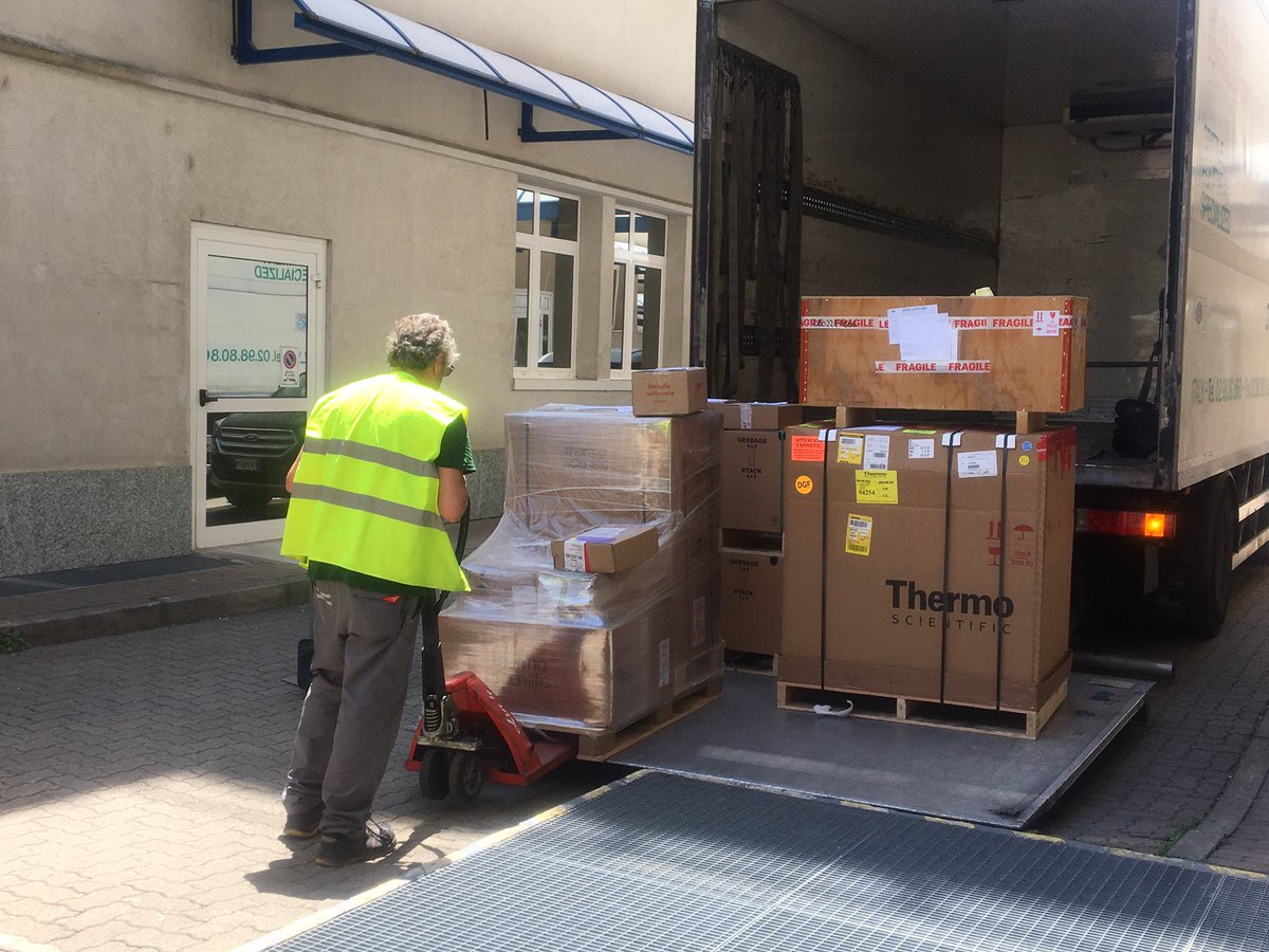 BonaldiTiziana's tweet photo. The new baby has arrived at #IEOufficiale within the framework of the technological joint collaboration with the #HumanTechnopole and @VanniniLab on structural proteomics: #Orbitrap Eclipse Tribrid: looking forward to lots of new exciting experiments! https://t.co/DIIIcXjq1o