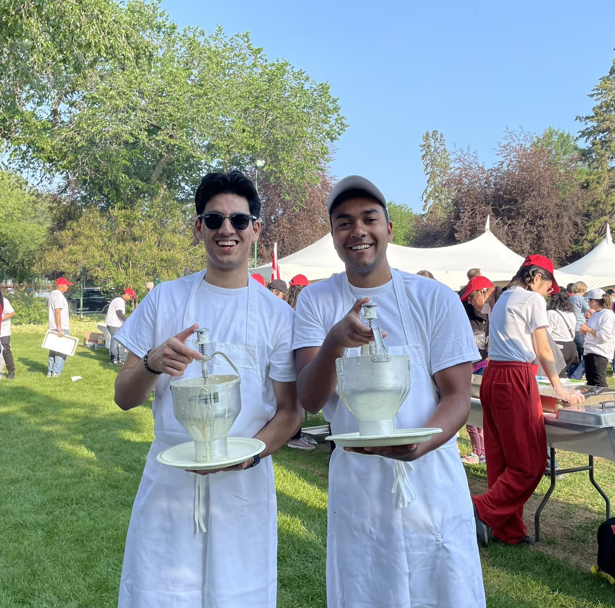 AzanEsmail's tweet photo. Happy Canada day from the pancake breakfast 🇨🇦 https://t.co/xY6XWUpFsI