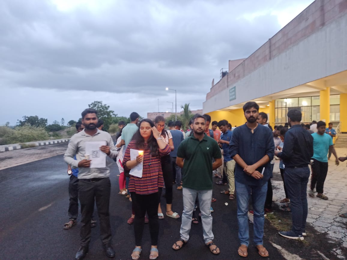 abvpcukarnataka's tweet photo. A silent March and candle light Condolences to #KanhaiyaLal at Central University of Karnataka.
ABVP-CUK condemns such intolerant and violent actions.
@ABVPVoice @ABVPToday @ABVPKarnataka @UmeshJadhav_BJP
#abvpforevolution #KanhaiyaLal https://t.co/NHZvTMx0tx