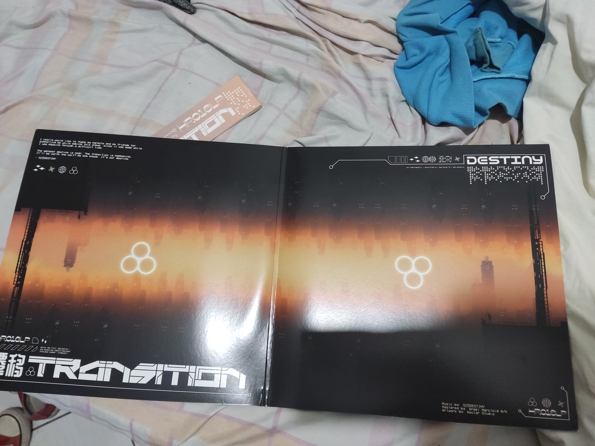 defaultdotcfg's tweet image. Thank you for signing this beautiful copy for me @iamZEROmusic.

And thank you @HiraethRecords for releasing this amazing album.

Congratulations, Z.E.R.O, you made it!