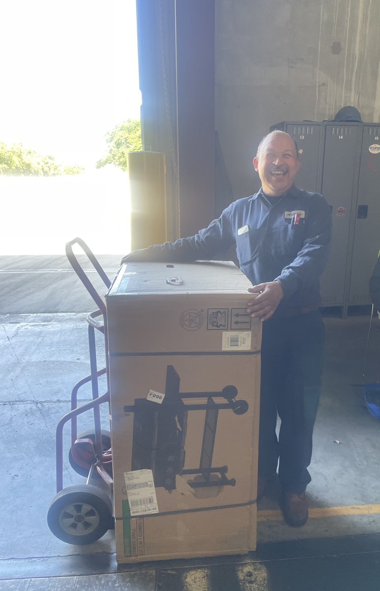 SteelTech_NA's tweet photo. Safety is the #1 value at Steel Tech. One way to help keep our team safe is by valuing their well-being. We had a such a great turn out at our wellness screening events that we decided to give away some gifts! #SteelTechTeam #StayWell https://t.co/QGG90SEvbP