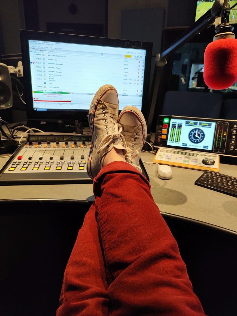 Put your feet up with me this Friday evening on <a href="/BBCSussex/">BBC Sussex</a> <a href="/BBCSurrey/">BBC Surrey</a>. We're playing Movieokie in the first hour, then at 7:10 I'll be chatting to <a href="/daisychute/">Daisy Chute</a> about performing at Glastonbury and her other new projects. Later <a href="/OfficialD_whyte/">Mani D-Whyte</a> pops in for a chat too!