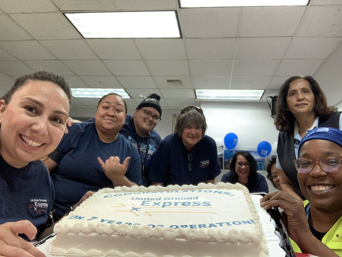 ugeONT18's tweet photo. Happy Anniversary UGE!! Team ONT had a great celebration with cake and ice cream #teamwork #weareuge #Celebration @mikem1181 https://t.co/1MbRgvPDKT