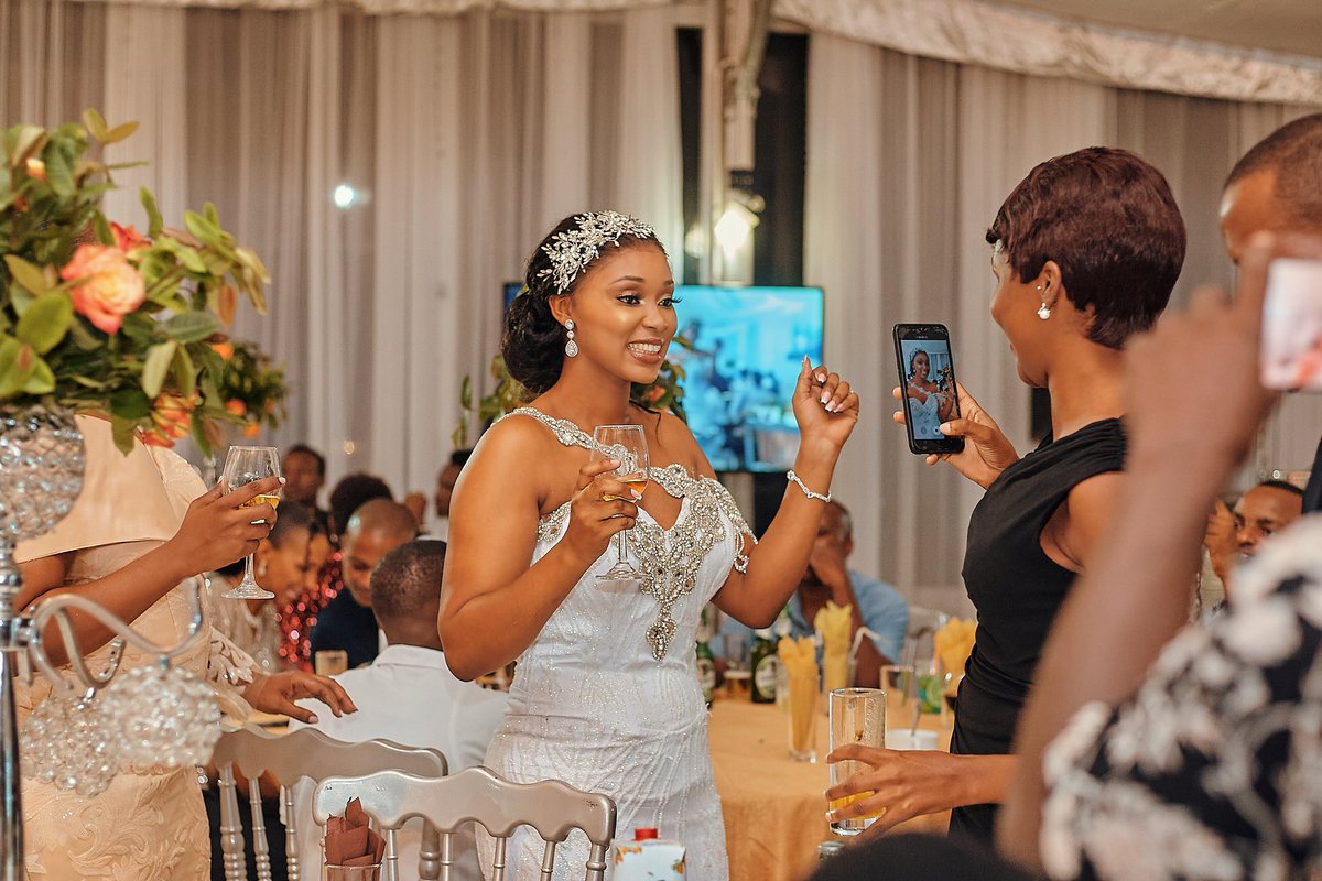 ShotsAk's tweet photo. Karibu tukuwekee  kumbukumbu nzuri katika siku yako muhimu,kama  Wedding, Sendoffs, na Event yoyote ile, Tumekuandalia package Nzuri sana kwa ajili yako.

Tupigie kupitia 
+255(0)715584281
.
Karibu Tukuhudumie.

#Letskeepmemoryalive  #TGIF https://t.co/Z043zw4aP6