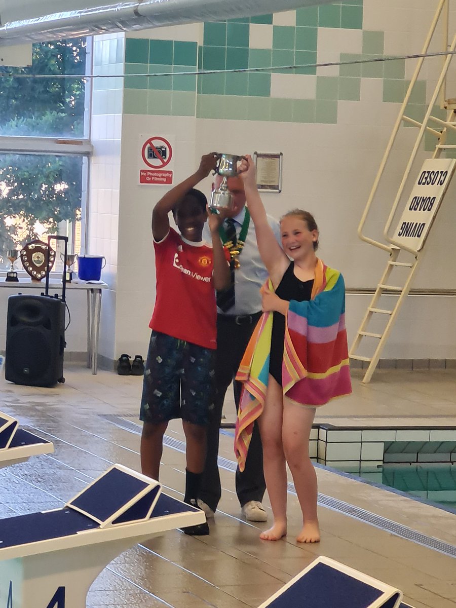 St Matthew's Primary tweet media