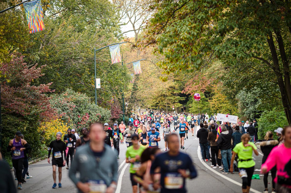 nyrr's tweet photo. Believe it or not, we’ve #gonerunning! 

We will be offline and the NYRR RUNCENTER will be closed from 7/2-7/10. Maybe we’ll see you out on a run! 😊

#vacation https://t.co/nmHfNzi6pS