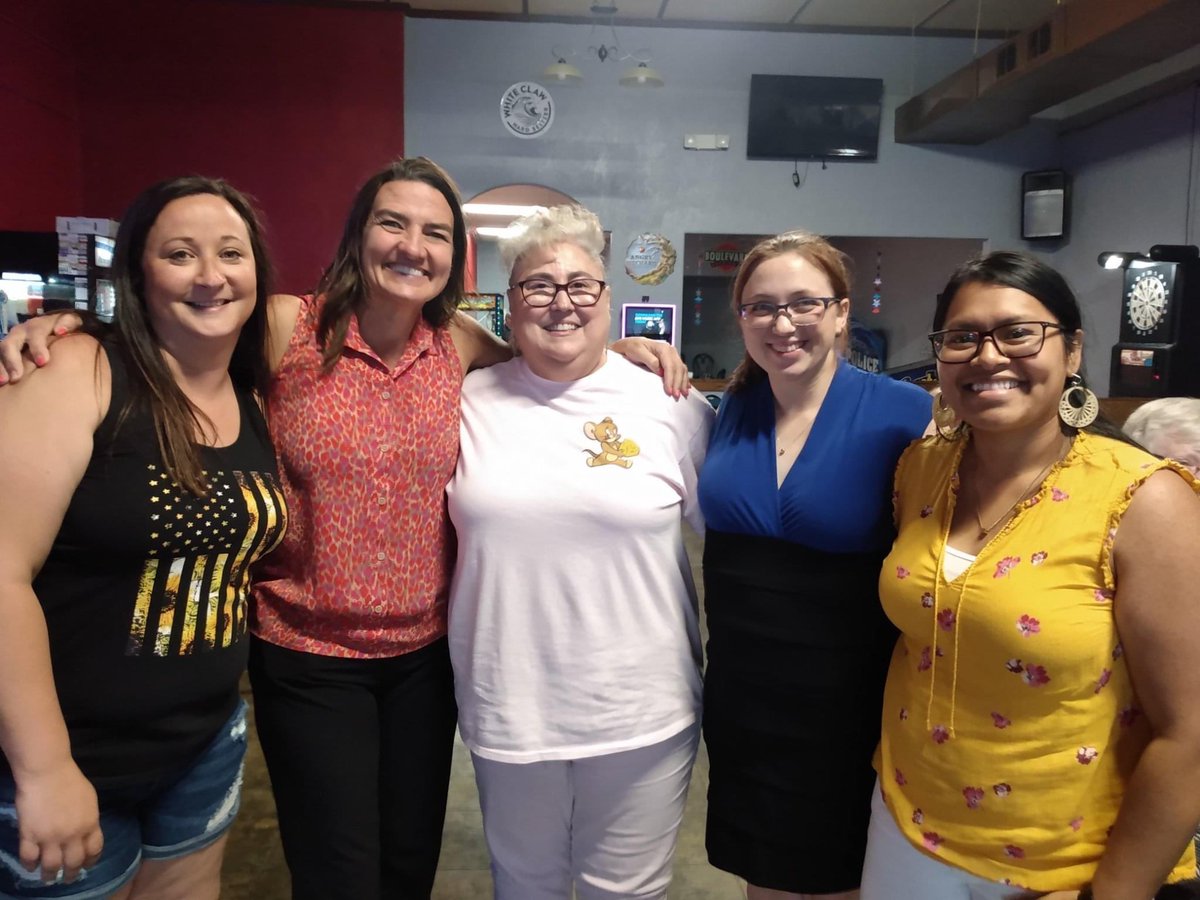 Homestead_Bank's tweet photo. We would like to wish Alice Dean, Drive-Up Teller in Cozad, a Happy Retirement!  Alice will be greatly missed, but we wish her all the best in her retirement. Thank you for your service and dedication over the years, Alice! https://t.co/zQAtKK0YAx