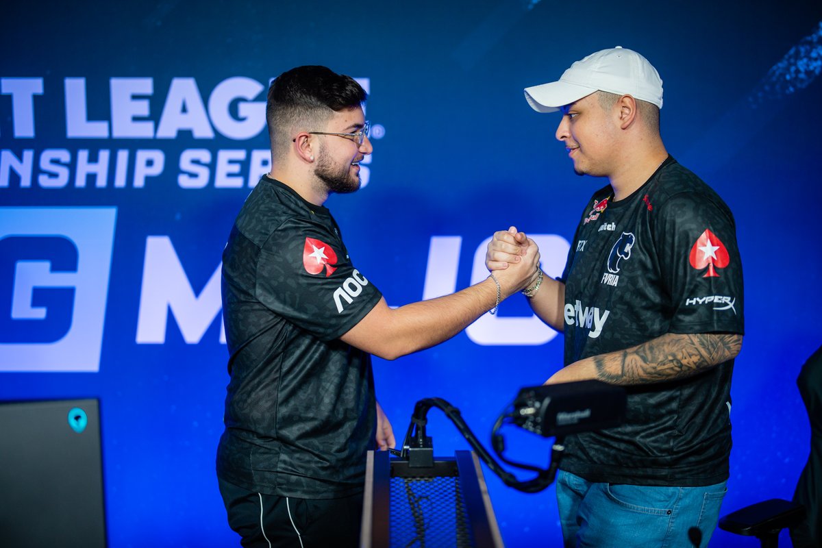 FURIA's tweet photo. RECEEEEEBA! 🇧🇷
VENCEMOS A @FaZeClan! 💪

parciais de 3x4, 3x2, 2x1, 2x4 e 4x2.
3-2 na MD5. GGWP! 🙏

voltaremos pro stage amanhã ao meio dia contra a OpTic Gaming valendo vaga nas quartas Lower!

VAMOOOOOOOOOOOOOOOOOOOOOOOO

#DIADEFURIA #FURIARL https://t.co/S4SsUdZWRj