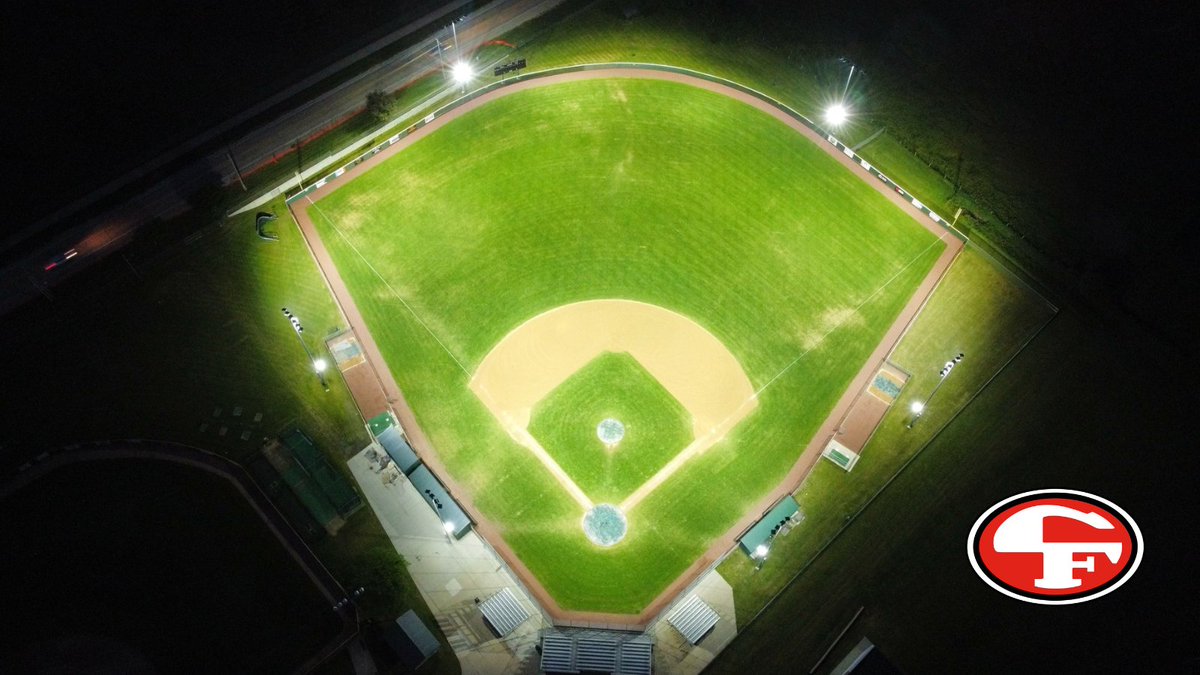 CF_Booster's tweet photo. TONIGHT! #TigerPride @cfbaseball20 at Robinson Dresser! Join us under the lights! 

5pm start, DH series against @GoStangs 
Radio coverage @1650KCNZ  for game 2 starting about 7:20pm. 

Note: no video live-stream available. #donotgetscammed

PC: @CianWenzel https://t.co/sdlSYBk5Ec