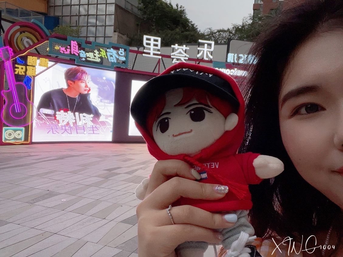 XINGG1004's tweet photo. Happy Birthday My Angel！
@special1004 
Many love from Xi'An in China. we are very miss you so much.❤️
#leeteuk #LEETEUK #HappyLeeteukDay 
#천사_이특_하늘에서_내려온_날 https://t.co/lUMlCGkDmY