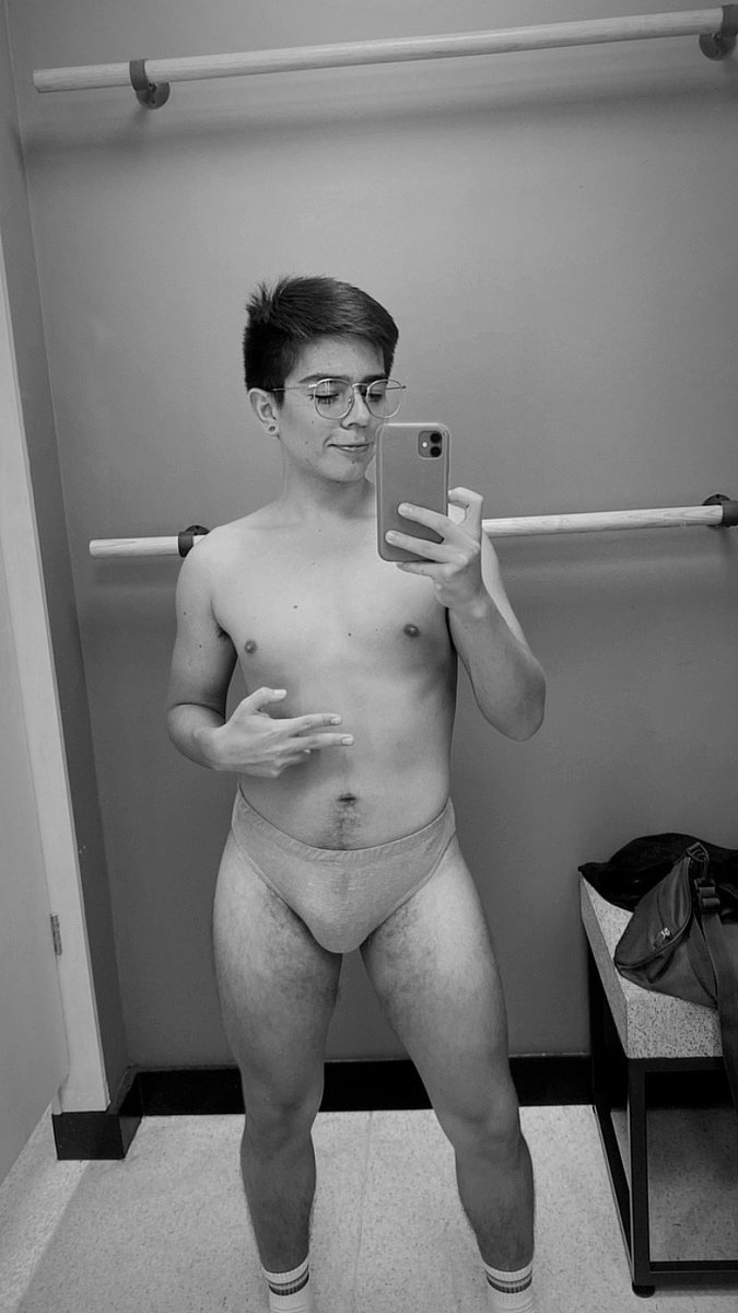 PaquitoTovar10's tweet photo. Buenos buenas! ❤️ #gay #gayboy #gaytwink #gaymexico https://t.co/7r8PpnQggJ