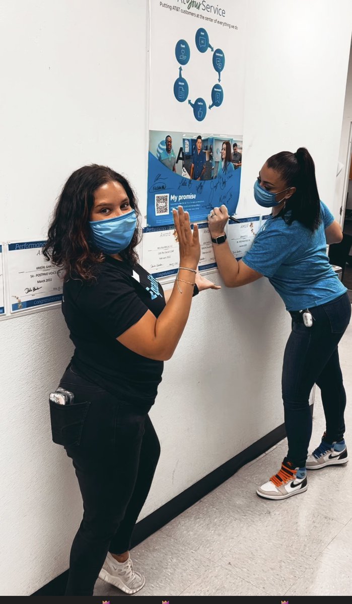 ToniBraxton222's tweet photo. What a way to close out our #AYSweek than signing for the #1 Store in #TBE in customer satisfaction! They know how to do those signature moves! @rivera065 @kirvanderhoof @DanielaCarla00 @jrluna11 @JohnPalmer_ER @theeastregion @TheRechargeGuy @HustleCoastFL https://t.co/D6pXANIf42