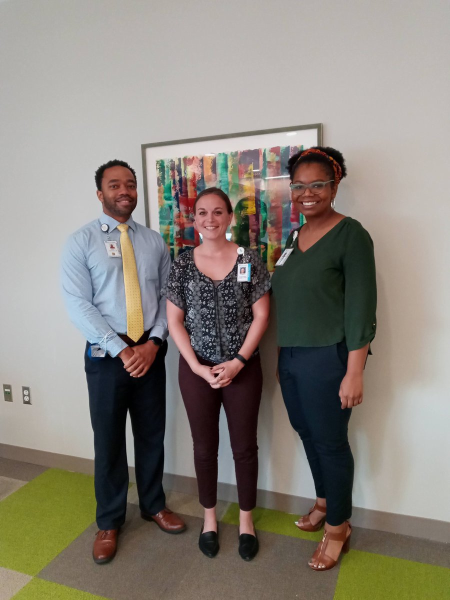 MUSCYouthCollab's tweet image. #CollaborationInAction

This past week our Community Outreach Coordinator, Ren Rountree, was able to work with Matthias Frye, Christa Green, and an amazing group of RB Stall students for a resume workshop. 

We love collaboration! #OneMUSC