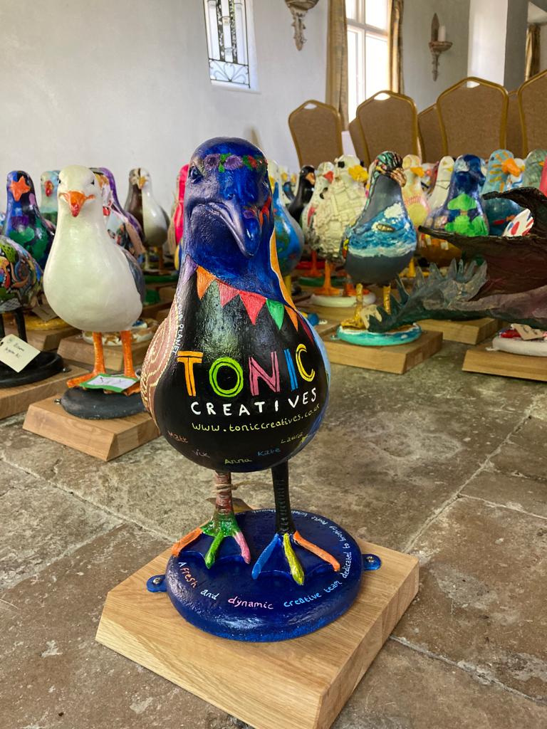Tonic_Creatives's tweet photo. Birds off a feather, flock together...

How amazing are the gulls looking ahead off them heading off to their new homes for the summer?

There's even a Tonic Creatives one!

https://t.co/322mbhWS9c https://t.co/YVELHNxh1x