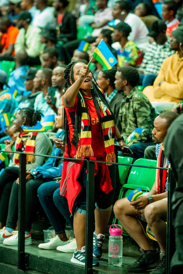 ferwabaRW's tweet photo. It is #FIBAWC Qualifies and we are On 🔥🔥🔥
RWANDA 🇷🇼 51 - 66 🇸🇸 SOUTH SUDAN
In The 4th Q
5 minutes to go
#WinForRwanda #Twagiye #Turikumwe #Hejurucyane https://t.co/3p42SoFcEU