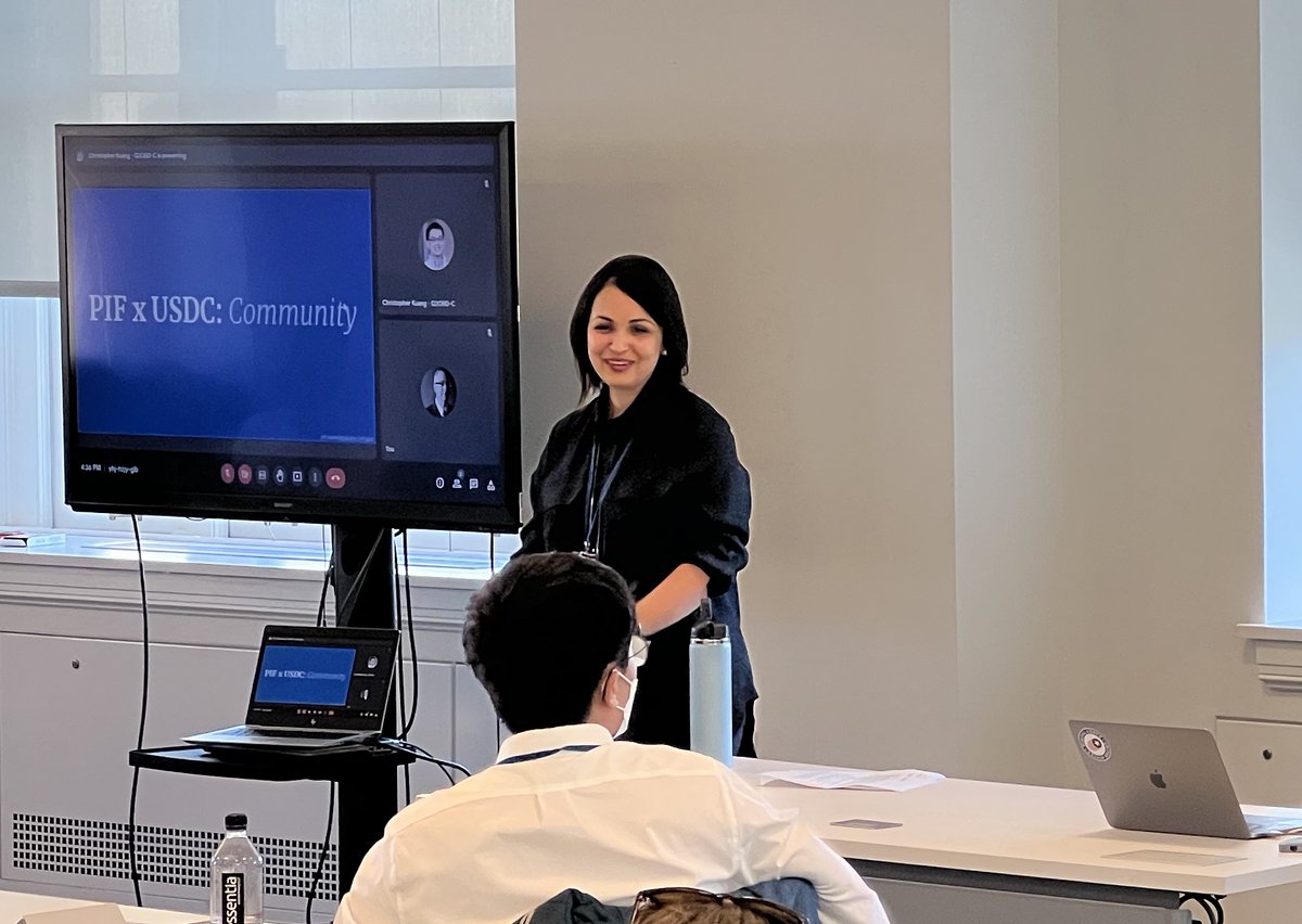 Fellows also met with @GSA_TTS colleagues including @18F Acting Director Joe Krzystan and @PIFGov Director Rebeca Lamadrid, who shared how they are improving public trust and access to government services.