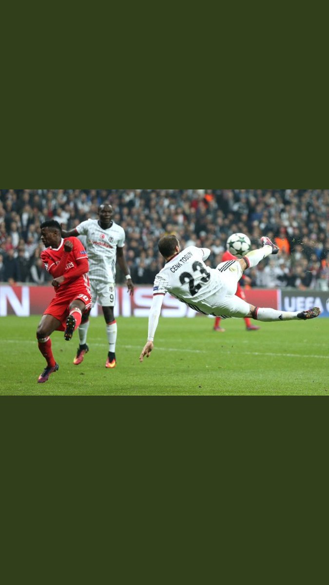 SametMintes's tweet photo. Siyah Beyaz Bir Aşk Hikayesi #Beşiktaş https://t.co/nWn29McWLV