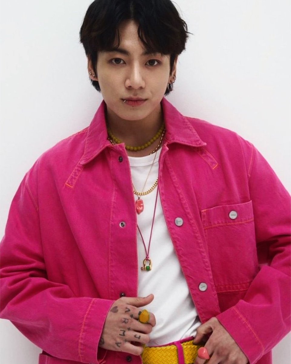 btsfashionhr's tweet photo. the jeon jungkook. https://t.co/k2B3uBl3fm