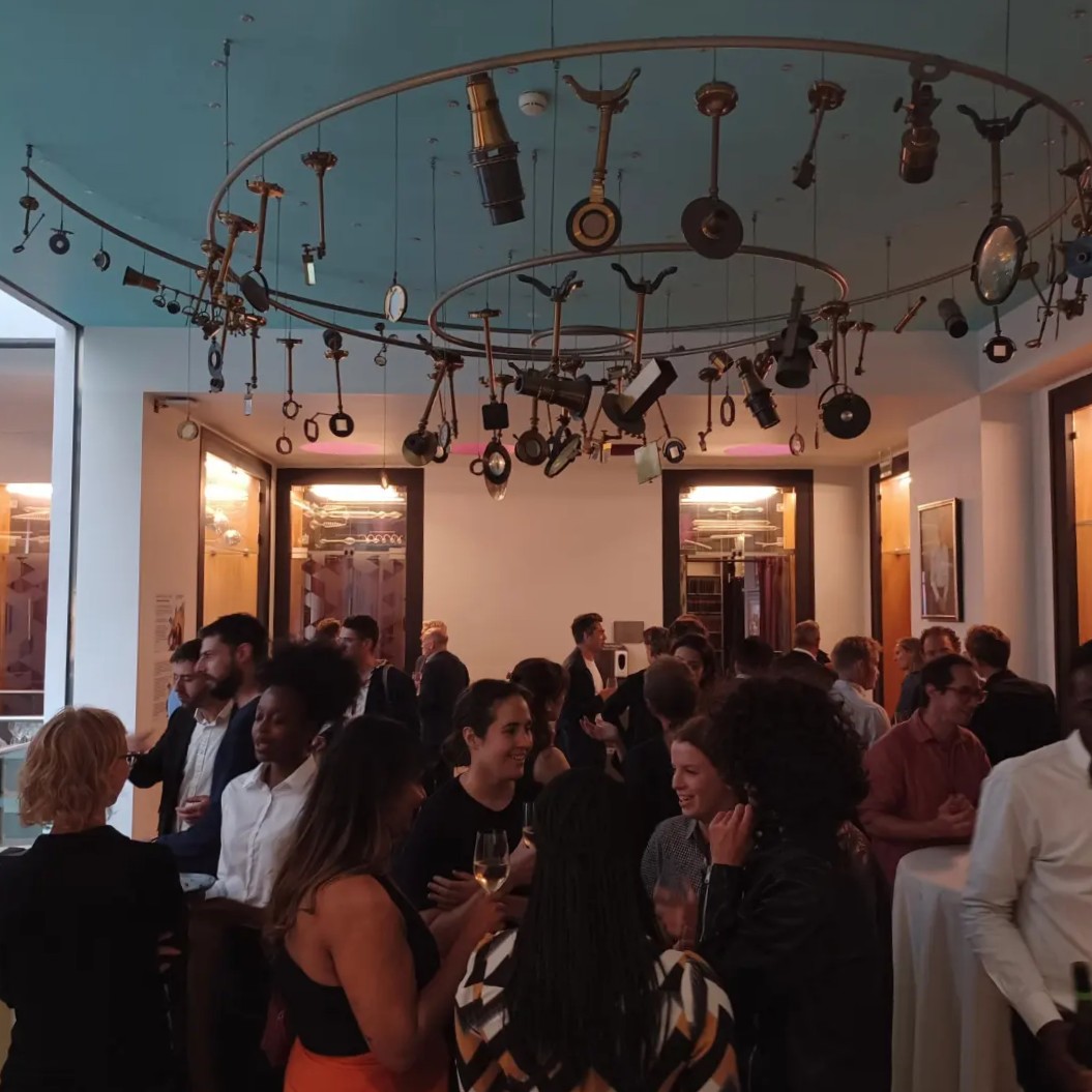 EvaDatta's tweet photo. Some photos from last night - Robert Schmitz presented Sara Cultural Centre to our practice friends and family at the Royal Institution! It's a strange part of town to throw a party, but it was really great to get everyone together in a room >>> https://t.co/flHNFLi5jU