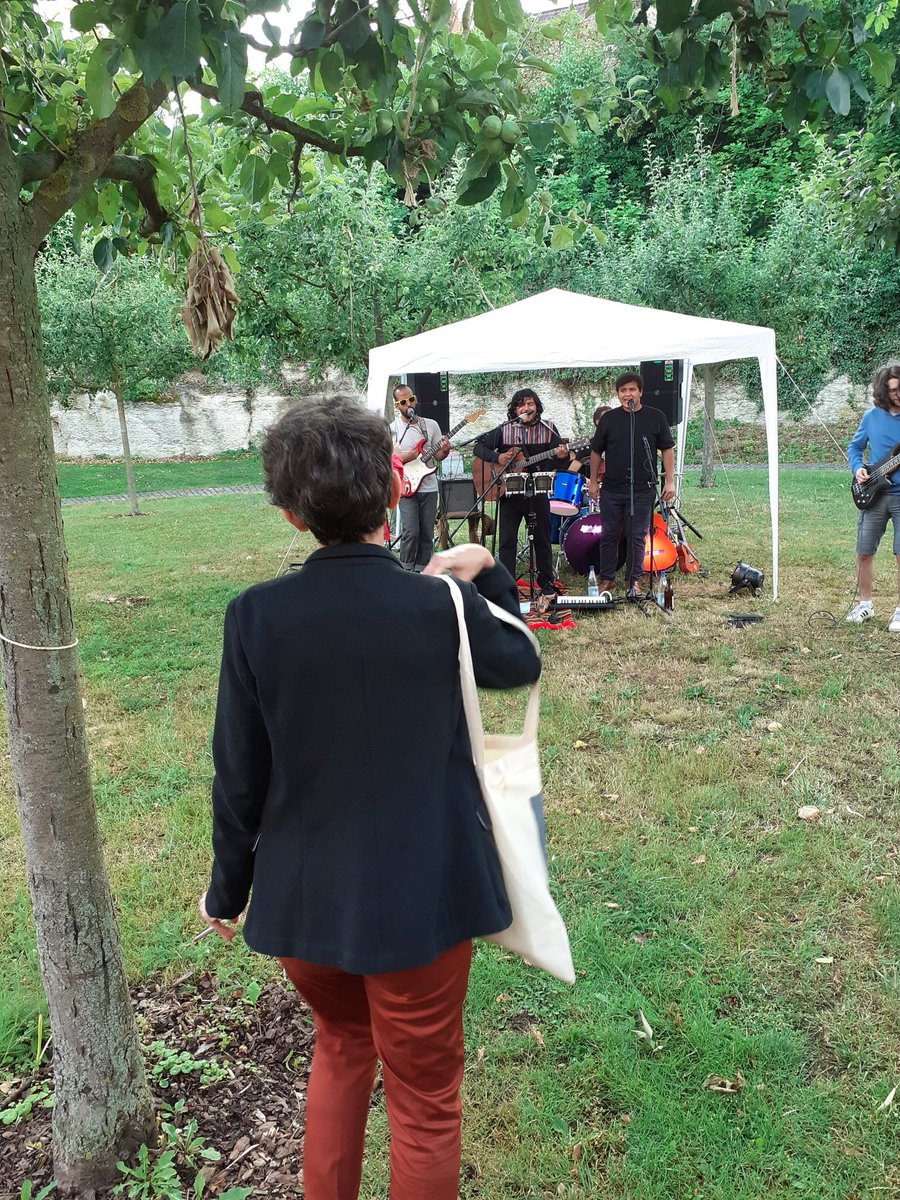 DigInterculture's tweet image. Evening&apos;s entertainment.
@LuisaContiEU 
#lifewidelearning