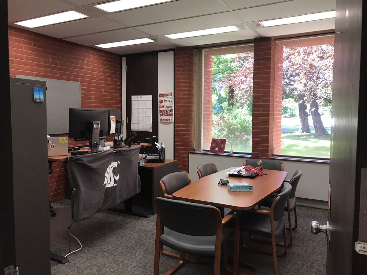 This day is suddenly here - my last day in the office as @wsu @WSUPullman AVP & Dean of Students. Thank you to all the Cougs who have made this an amazing stop on my career journey. I’ll miss your spirit and your collective drive to make this a wonderful place to learn. #gocougs